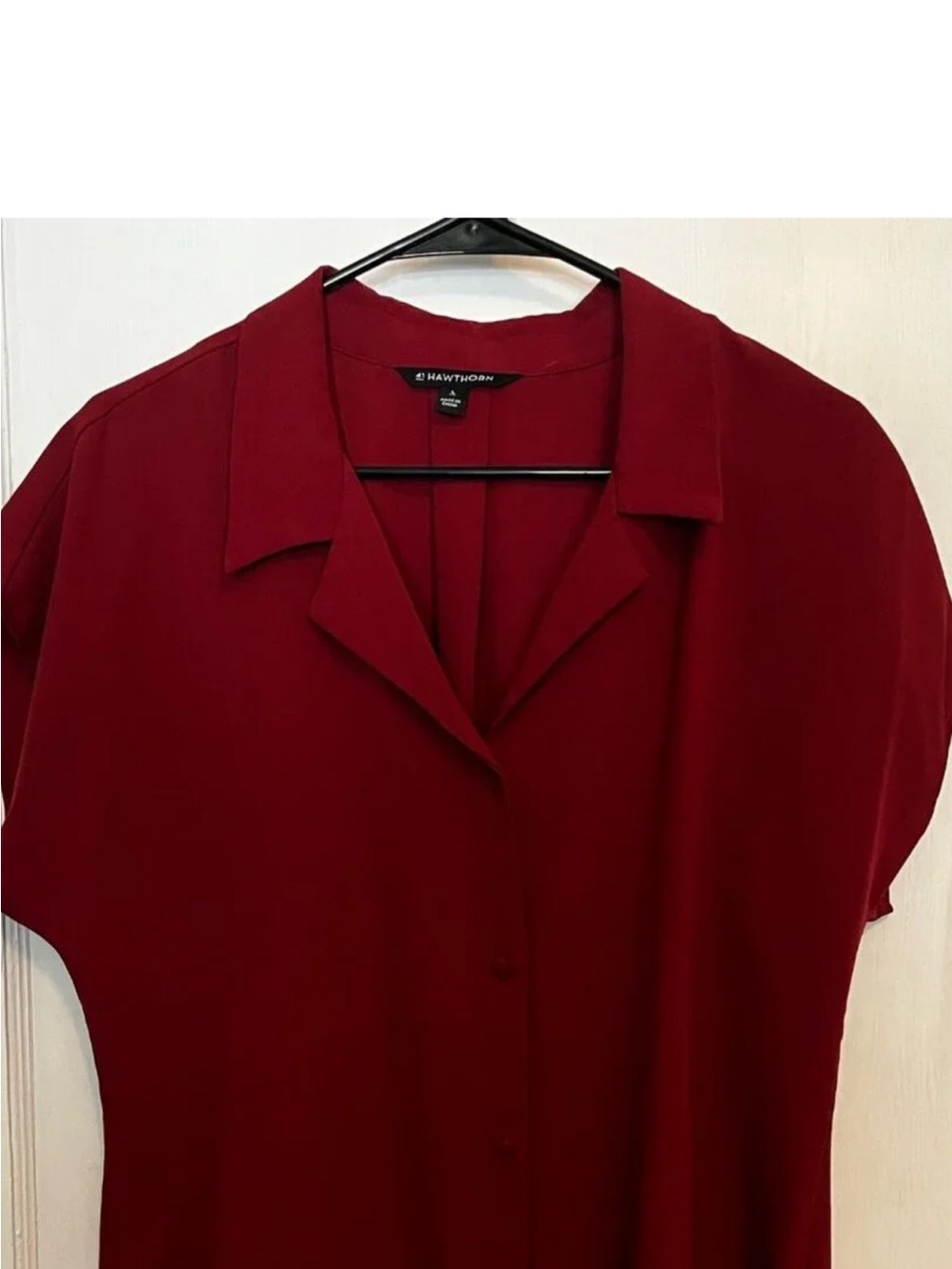 Hawthorn Mar button Women's Short-Sleeve Top in Deep Red 19” p2p 27” long